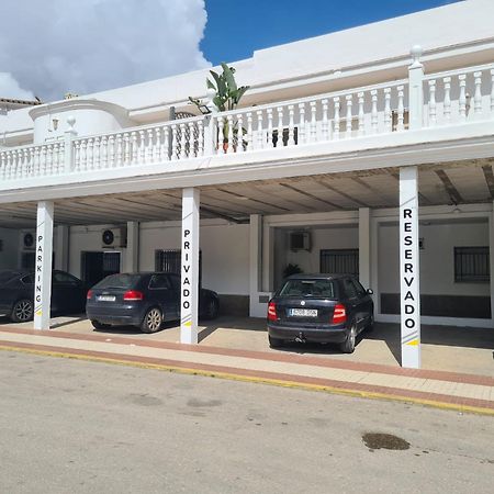 Hotel Restaurante Via Sevilla - Cadiz By Ma 22 Puntos El Cuervo  エクステリア 写真