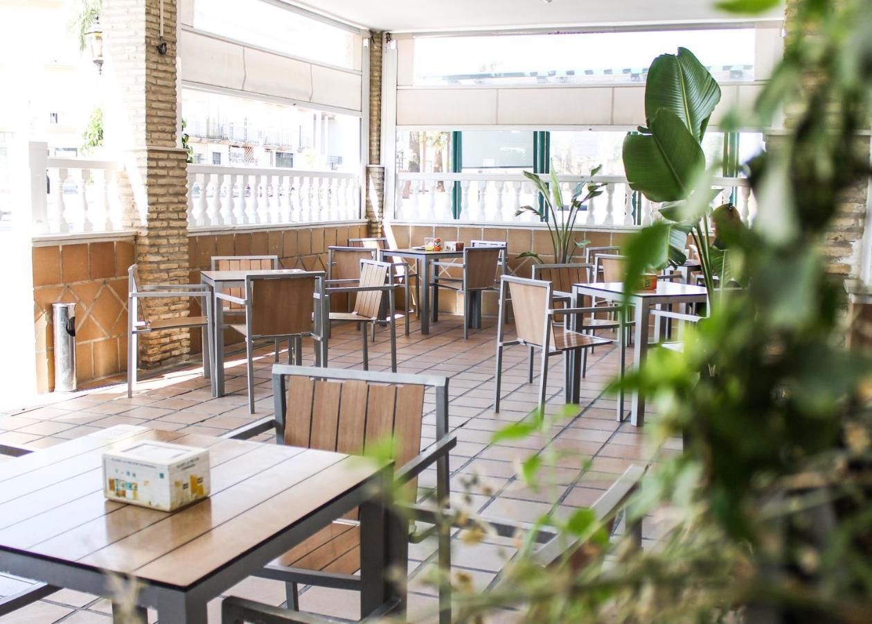 Hotel Restaurante Via Sevilla - Cadiz By Ma 22 Puntos El Cuervo  エクステリア 写真